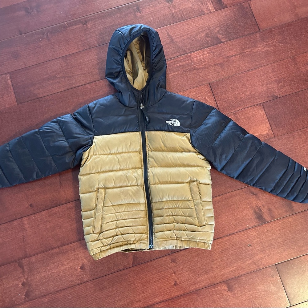 The north face reversible puffer 550 small